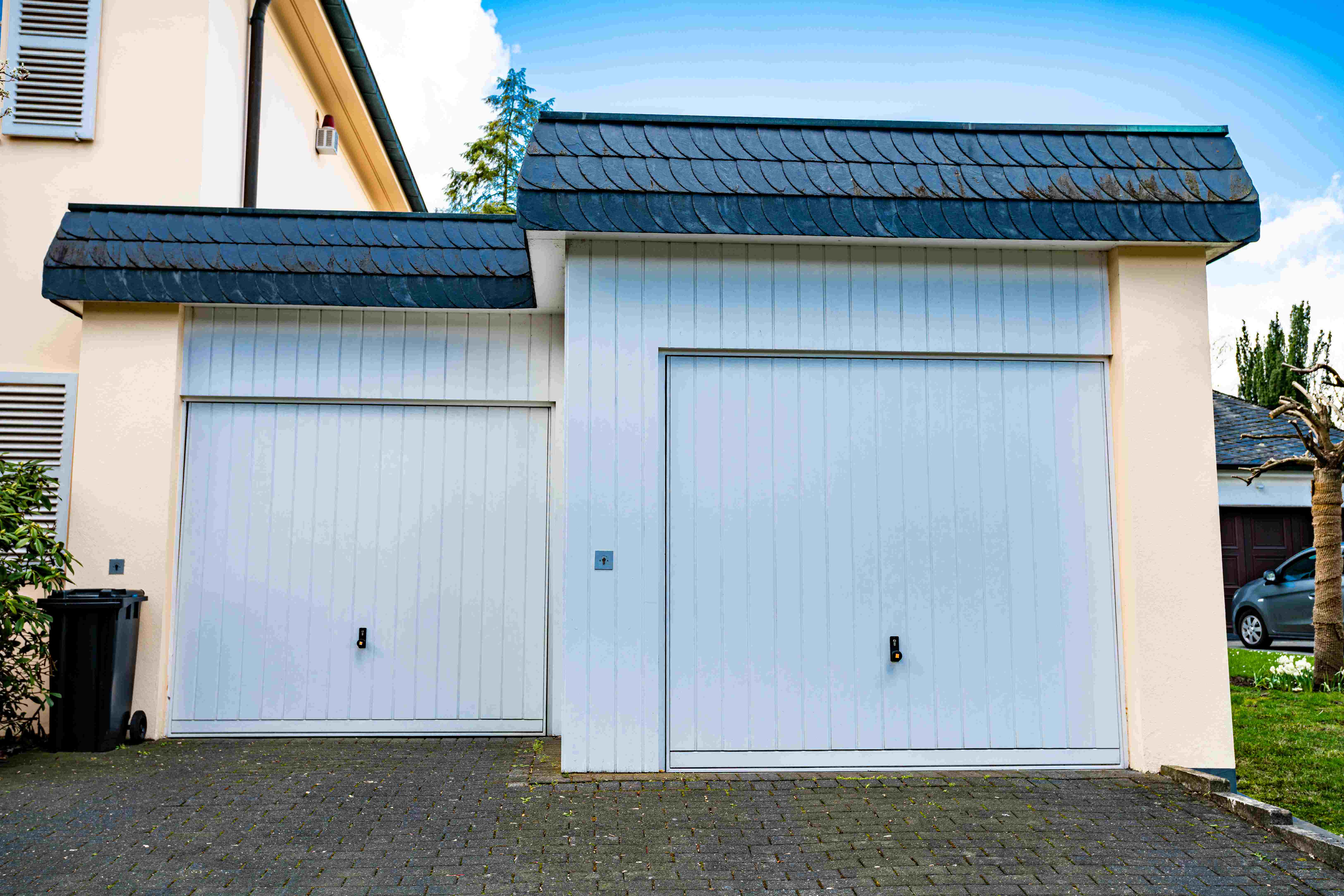 Upgrading to a New Modern Garage Door