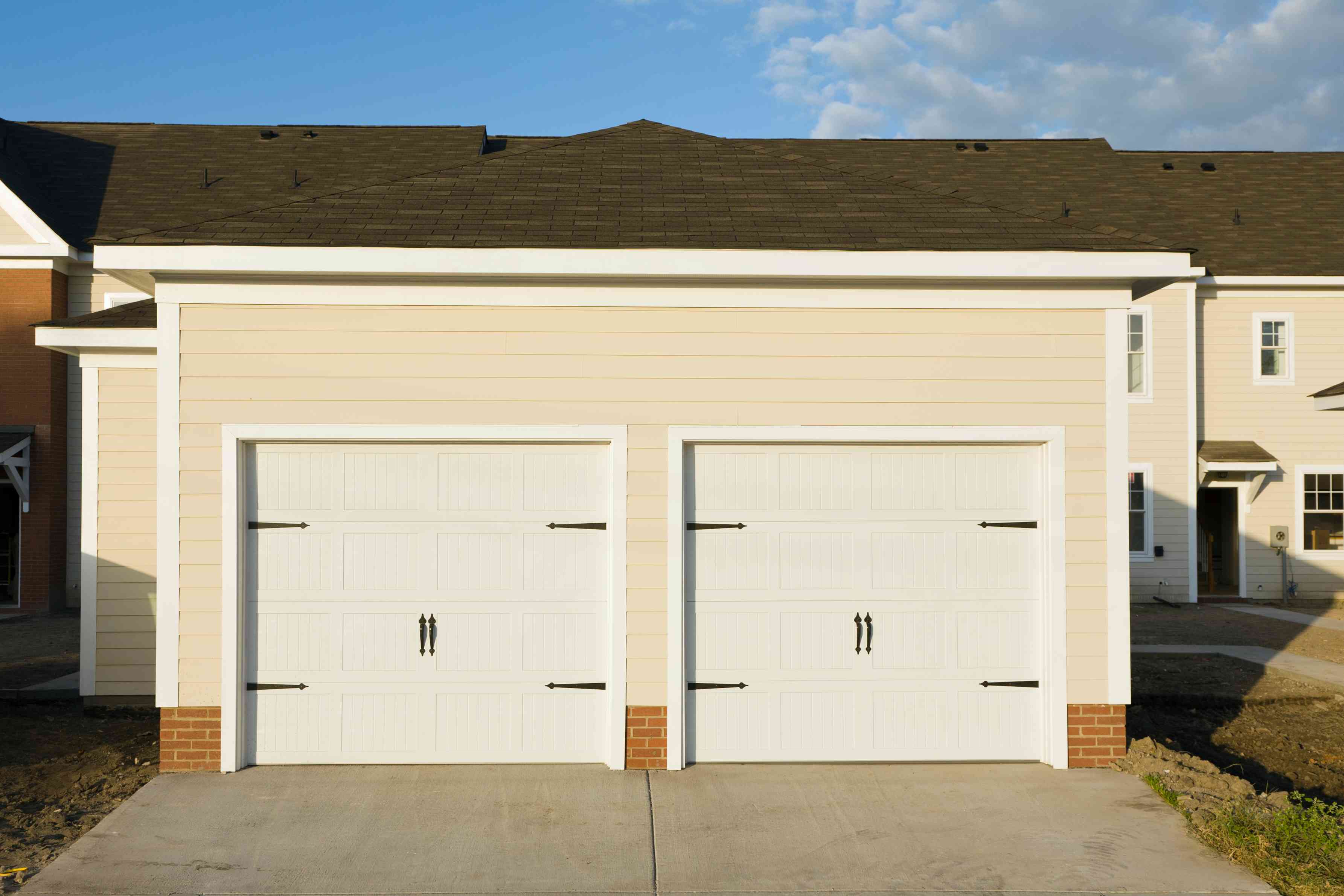 townhouse garages ENWVBTR1